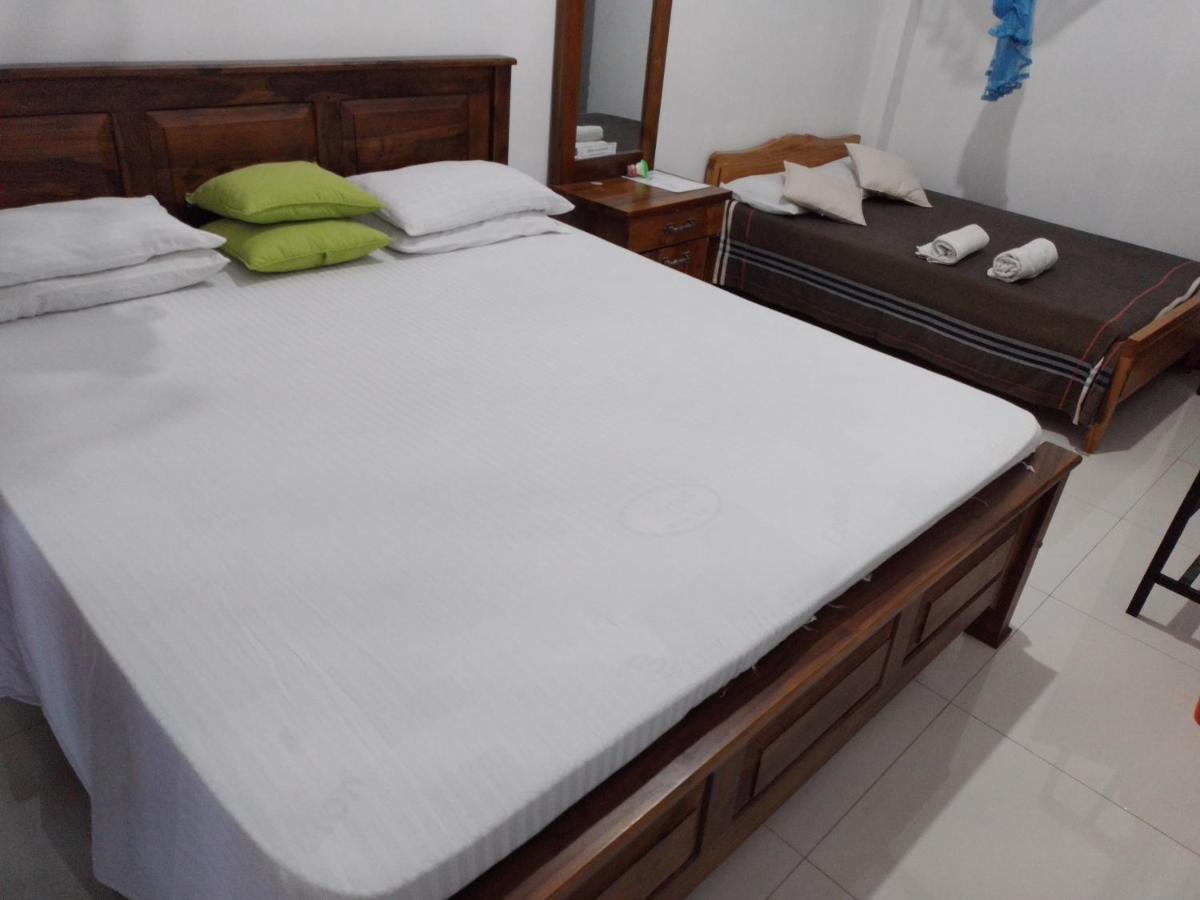 Coco Rooms Galle Esterno foto