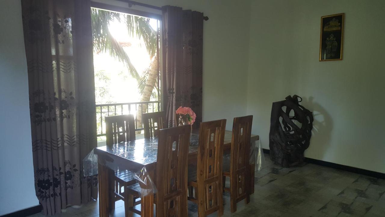 Coco Rooms Galle Esterno foto