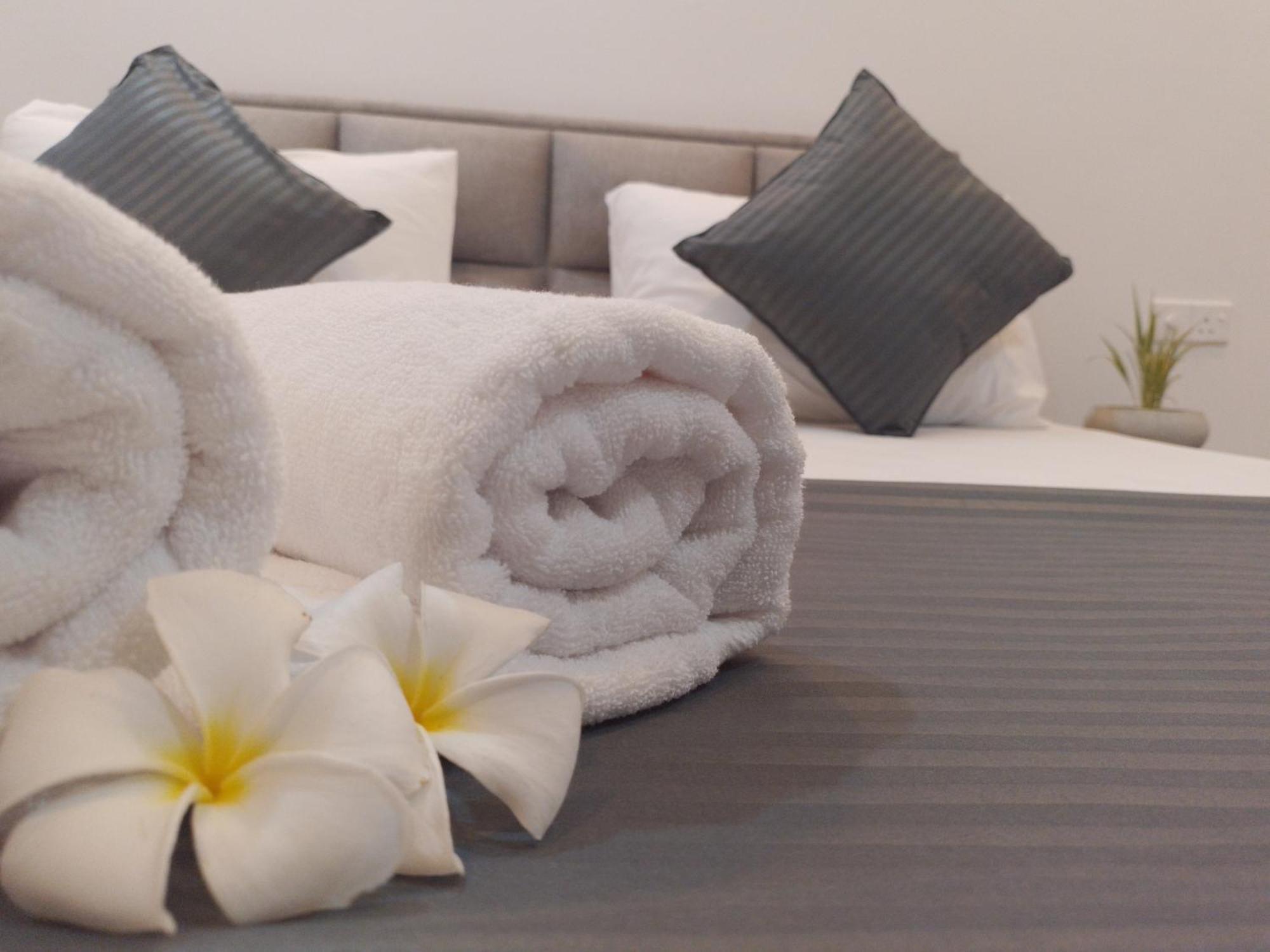 Coco Rooms Galle Esterno foto