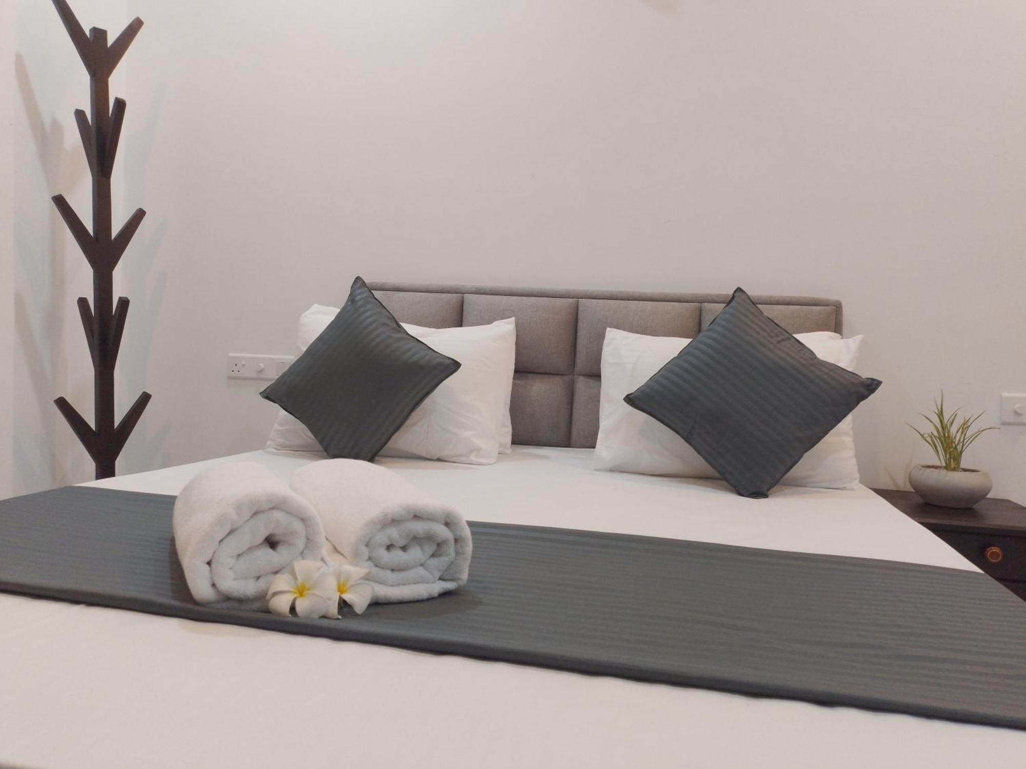 Coco Rooms Galle Esterno foto
