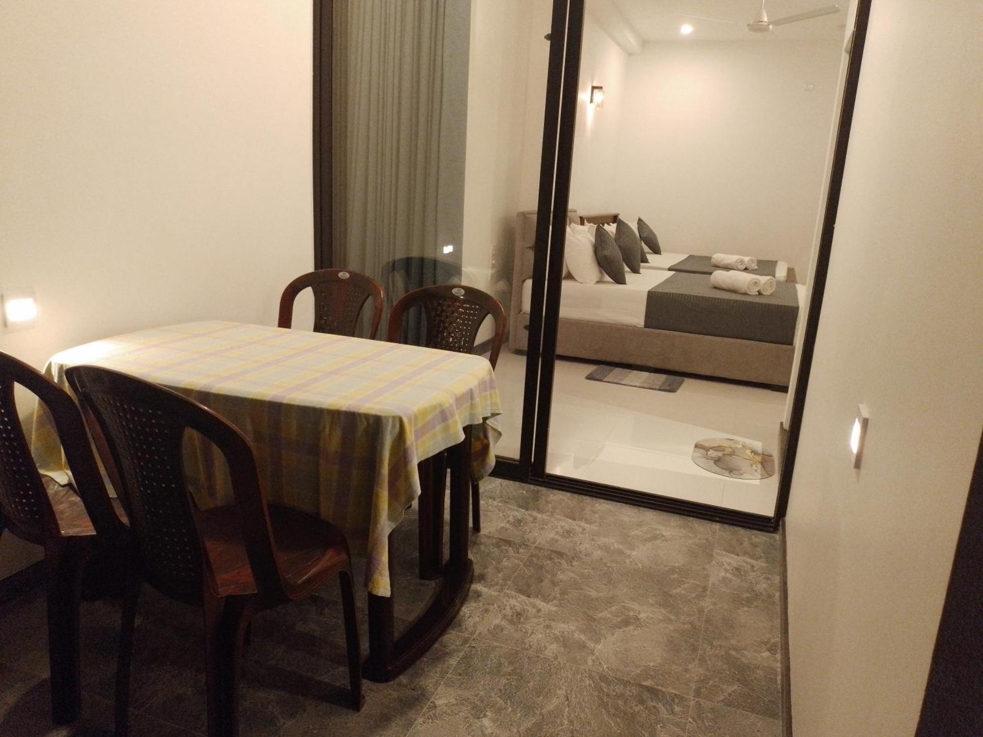 Coco Rooms Galle Esterno foto