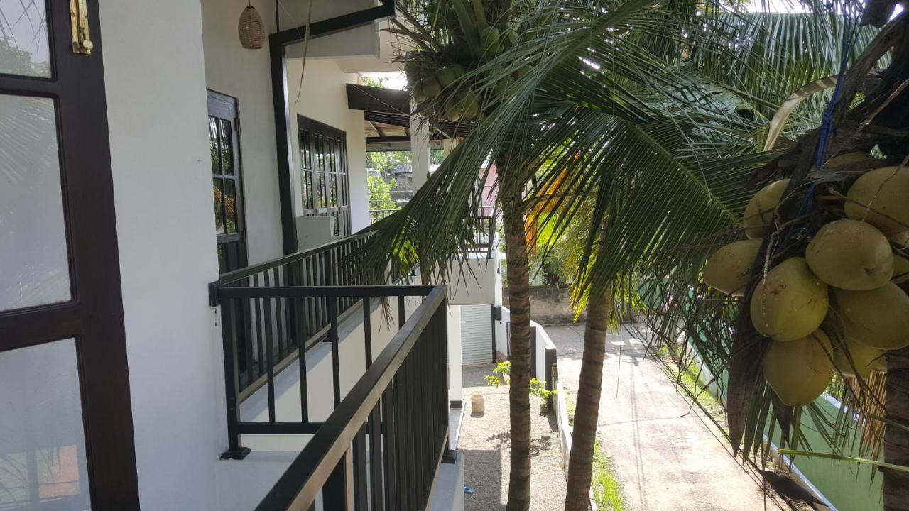 Coco Rooms Galle Esterno foto